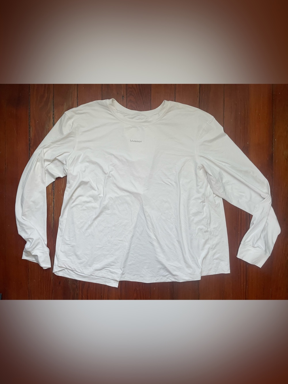 lululemon Women’s Long Sleeve Shirt - White